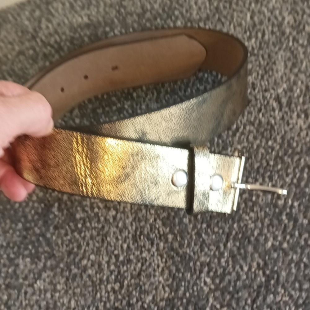 Gold and black size S/M  women's belt y2k